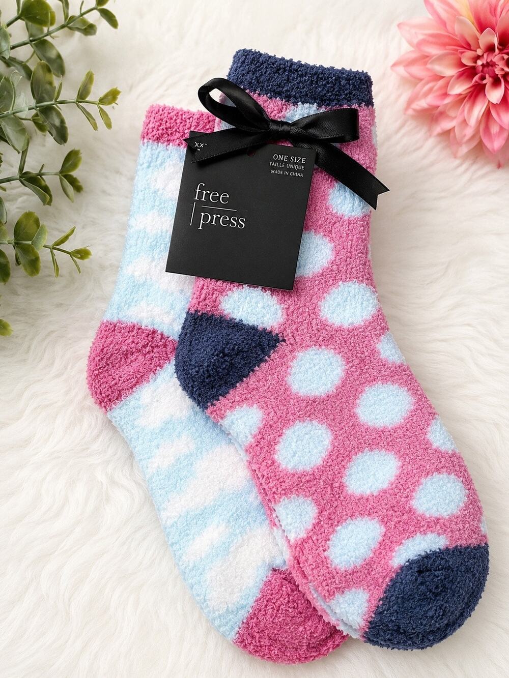 Free Press Patterned Micro Crew Fuzzy Socks, 2/Pack, Pink Crayon Clouds, OS